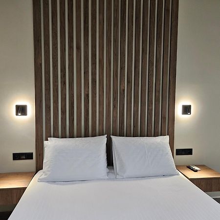 Rea'S Luxury Apartments 斯陶帕 外观 照片