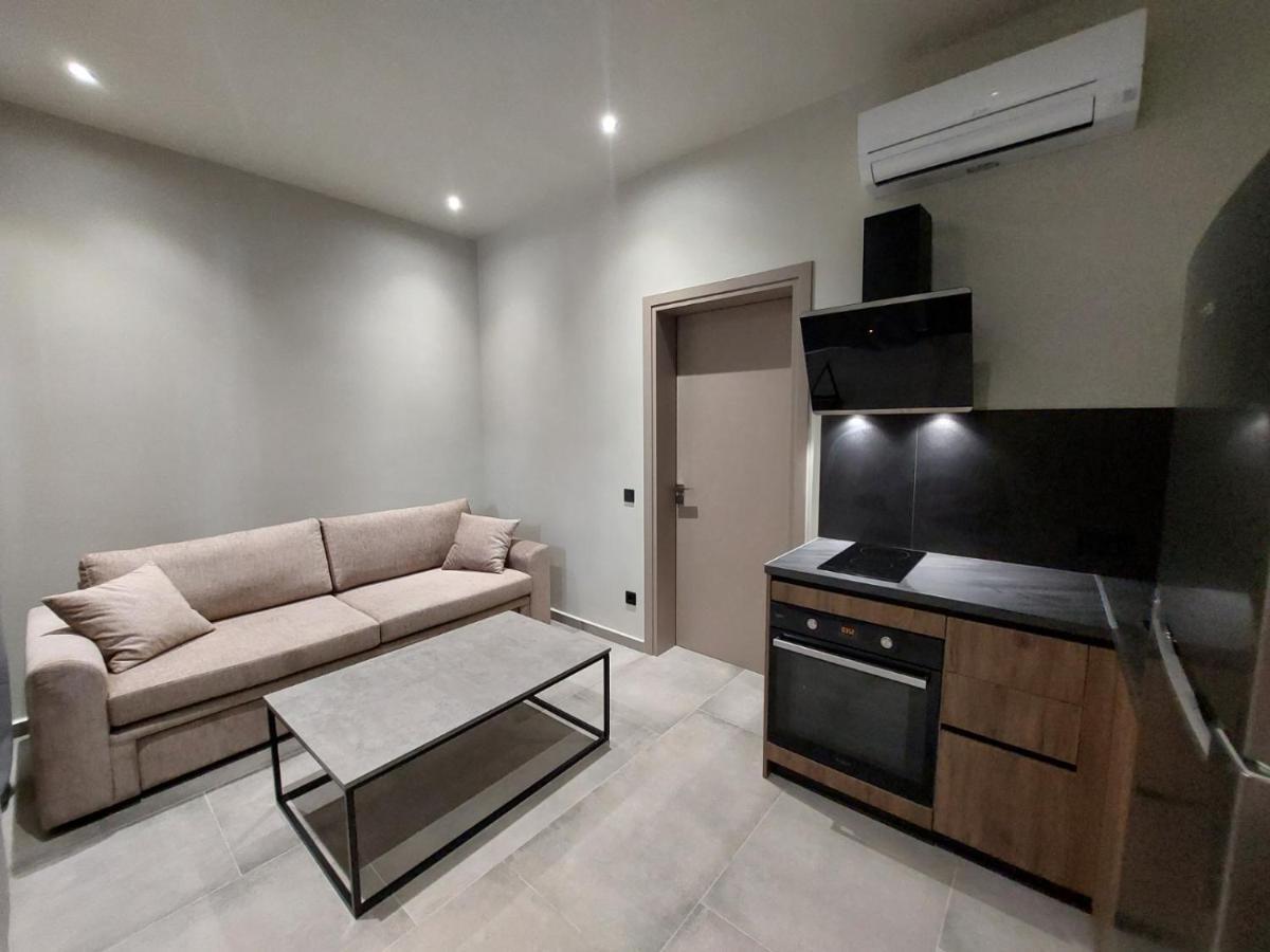 Rea'S Luxury Apartments 斯陶帕 外观 照片