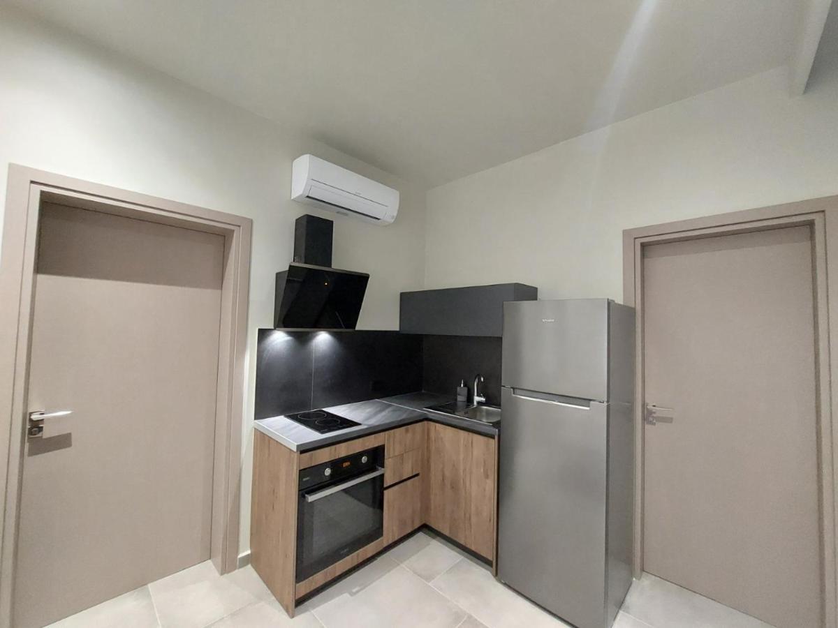 Rea'S Luxury Apartments 斯陶帕 外观 照片